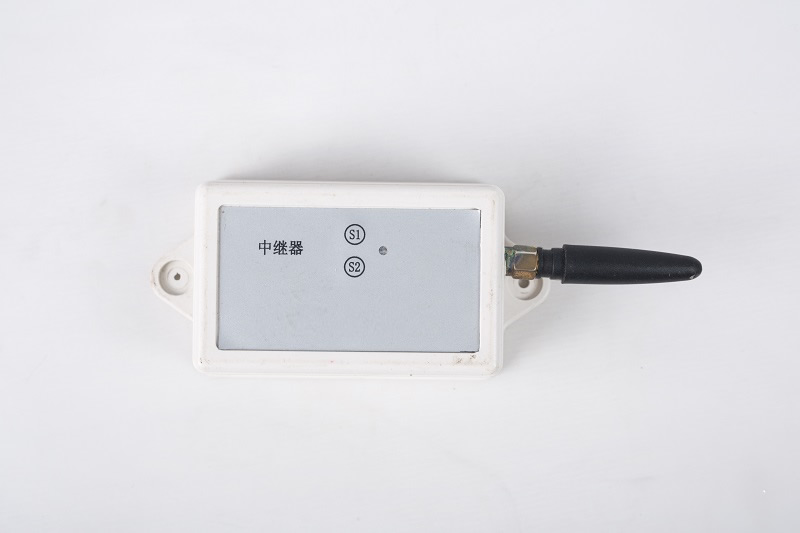 中继器